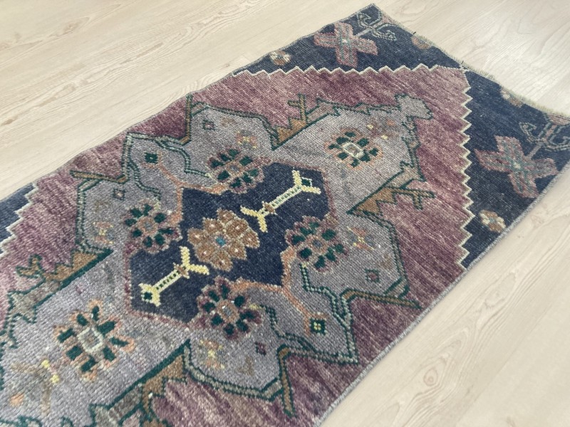 Small Pink rug, Turkish rug, Vintage rug, Handmade rug, Doormat, 1.4 x 2.7 ft gallery