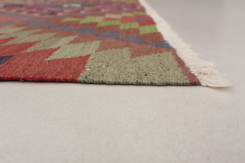 Vintage 4'10" x 9'0" Traditional Wool Hand Woven Oriental Area Rug gallery