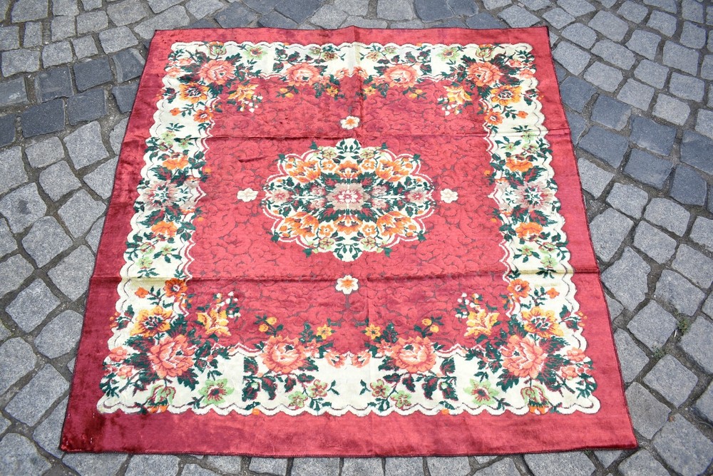 Velvet Table Cover Rug 45'' x 46'' Anatolian Sofa Cover Velvet Table Cover Rug
