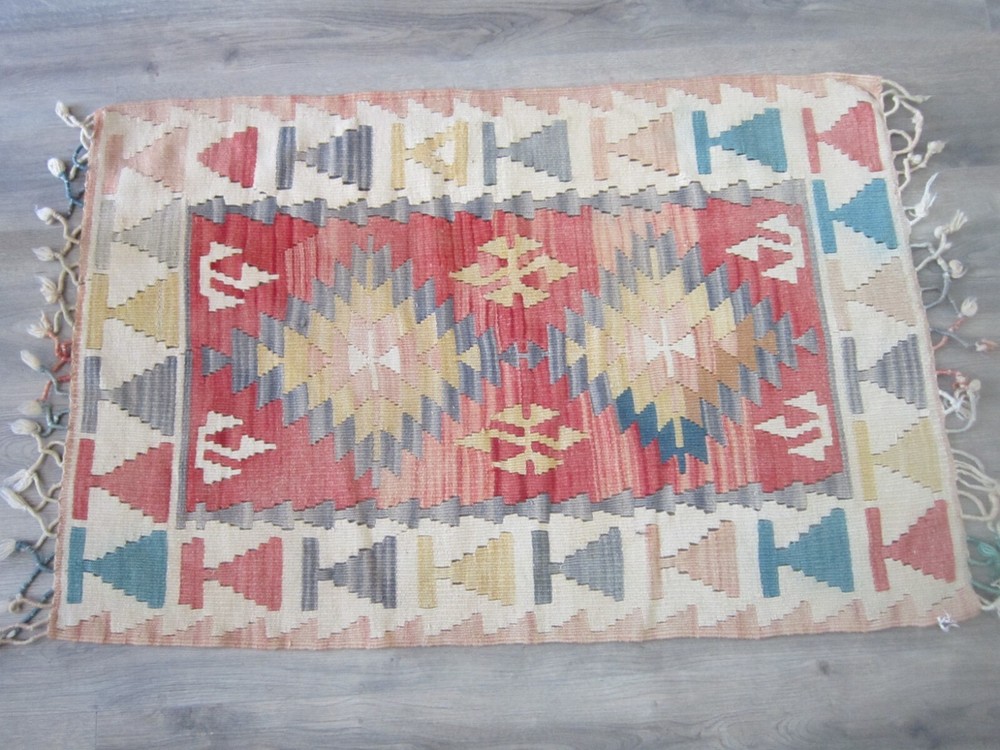 hand made kayseri kilim