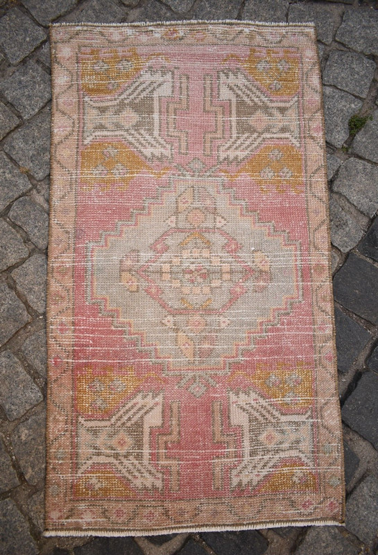 Turkish Rug 1'8'' x 3'1'' ft Vintage Small Rug Anatolian Oushak Low Pile Carpet gallery