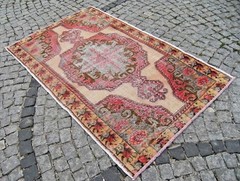 Turkish Rug 51” x 83” Vintage Oushak Rug Muted Dye Rug Wool Medallion Area Rug