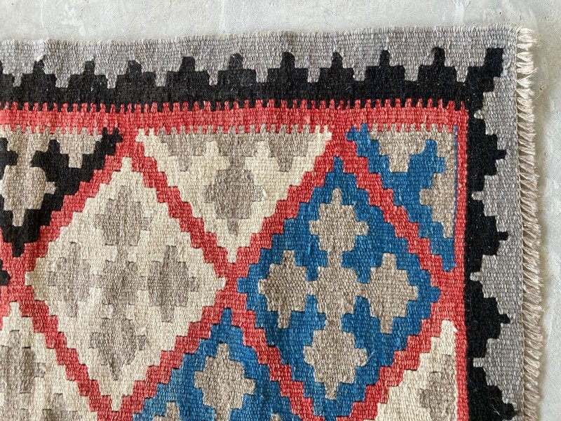 Vintage Traditional Handmade Geometric Qashqai Kilim Floor Rug Carpet 94X63 cm gallery
