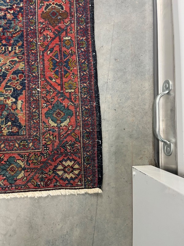 Fantastic Floral - 1930s Antique Oriental Rug - Traditional Carpet 5.1 x 7.9 ft. gallery