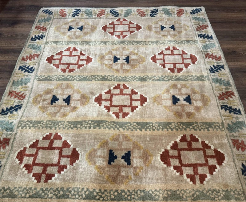 Geometric Design Area Rug 5x8, Beige and Rust Red gallery