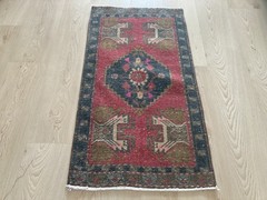 Small Red rug, Turkish rug, Vintage Rug, Oushak rug, Doormat rug, 1.7 x 3.1 ft
