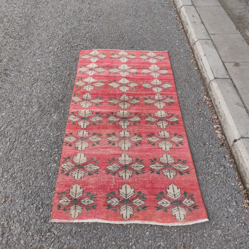 Turkish Rare pattern Old Area Rug 2.76 x 5.45 ft, 3x5 Kitchen Carpet 84 x 166 cm gallery