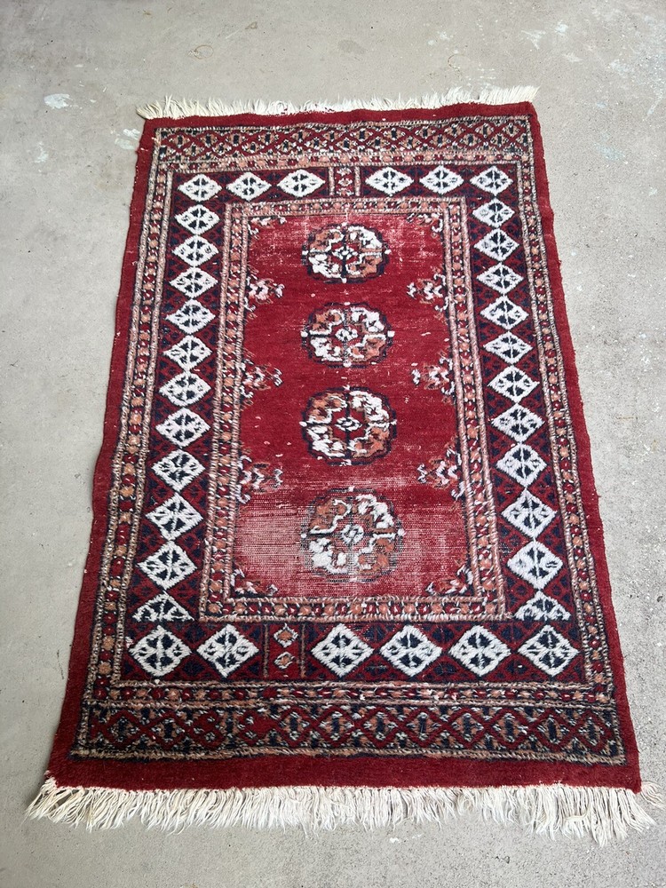 Antique Oriental Hand knotted Rug 4’3” X 2’7” Lovely