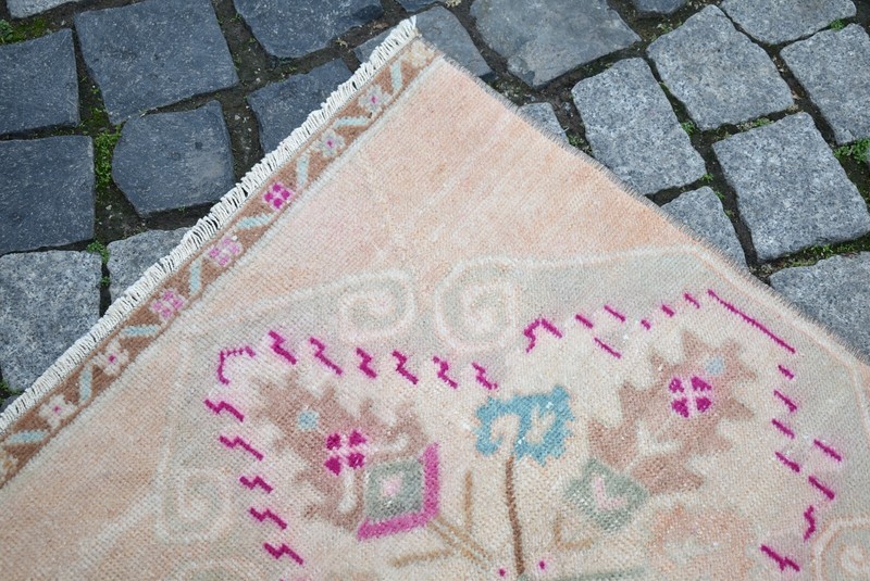 Turkish Rug 25'' x 28'' Anatolian Hand Knotted Oushak Rug Muted Dye Small Rug gallery