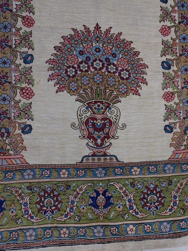 Authentic SIGNED Silk On Silk Turkish Hereke Rug 31 1/2” X 58” 784 Kps gallery
