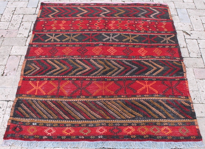 Turkish Kilim Rug 47''x52'' Hand Woven Sivas Cicim Kilim 120x133cm Vintage Rug gallery