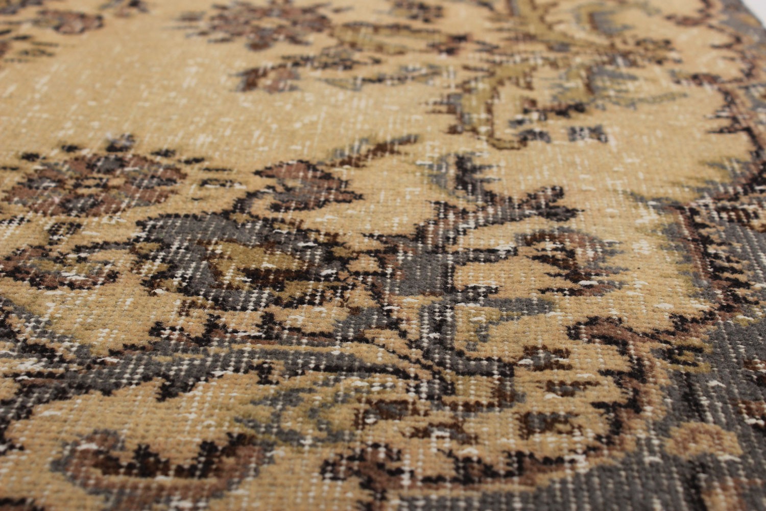 Vintage 3'7" x 6'11" Traditional Hand Knotted Vegetable Dye Wool Area Rug gallery