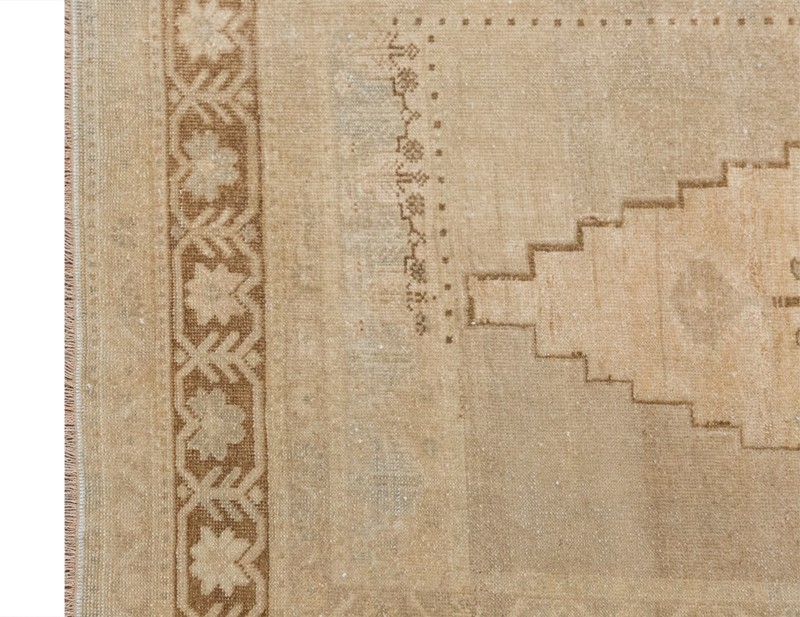 Vintage Turkish Oushak Rug 60+ Years Old – 3.9x8.2 ft / 120x250 cm gallery