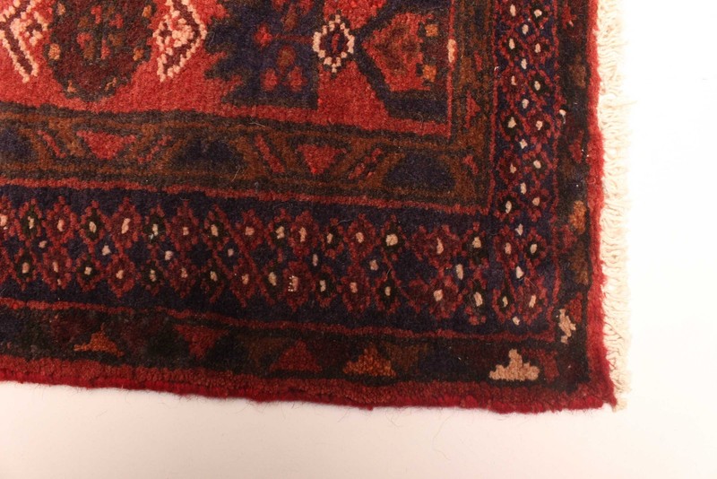 Vintage 4'6" x 7'2" Traditional Hand Knotted Vegetable Dye Wool Area Rug gallery