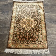 Indian Kashmiri Pure Silk Rug 2×3 , Floral Design, Very Fine 380 KPSI, Flowers