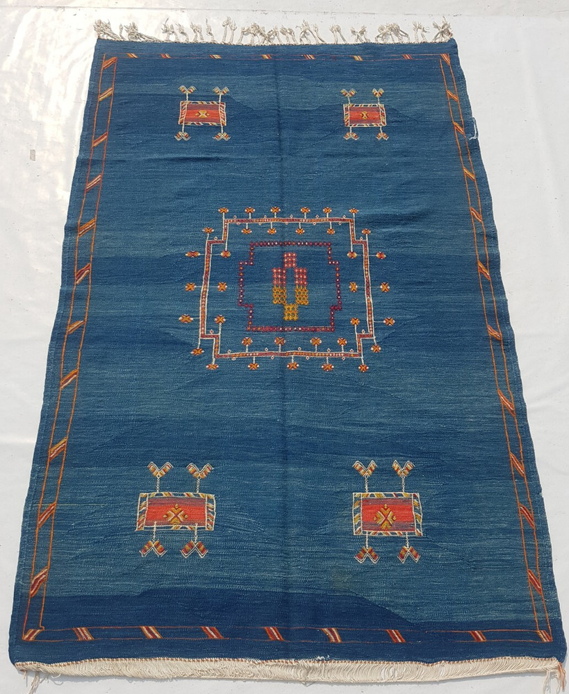 Vintage Traditional Handcrafted Berber Moroccan Rug for Home Décor 246x156 cm