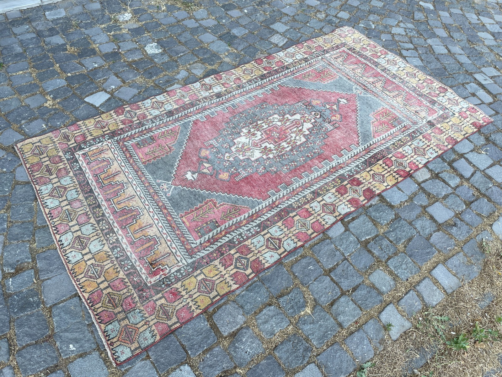 Home Decor Rug, Turkish Vintage Rug, Boho Decor Rug, 3,8 x 7,4 ft gallery