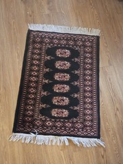 Vintage Hand-Knotted Tribal Rug (35″ x 26″) – Black & Madder Red Wool”