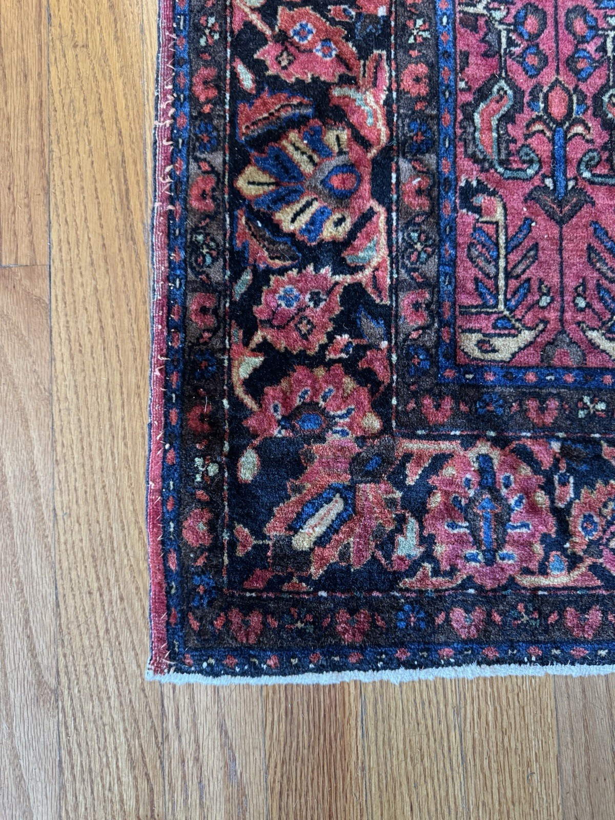 Unbelievably High Quality Velvety Antique Sarouk C.1920 Mint Condition 6’6x4’4 gallery