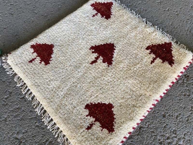 BEAUTIFUL TURKISH RUG, HAND MADE CAUCASIAN SQUARE TREE WOOL CARPET (1FT X 1FT) gallery