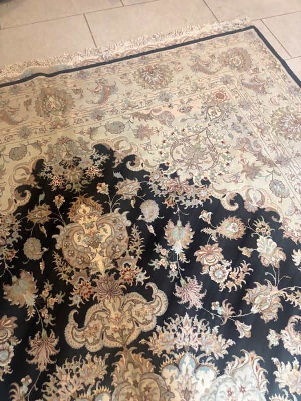 10.6x6.7. WOOL AND SILK HANDMADE RUG. CARPET .WITH SIGNATURE gallery