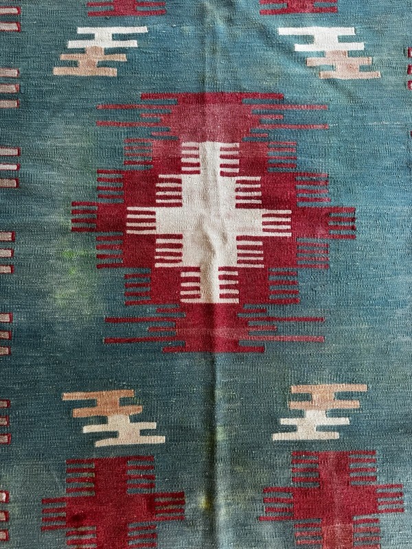 Vivid Folk Art Vintage Wool Kilim Rug from Turkey (106 cm x 133 cm) gallery