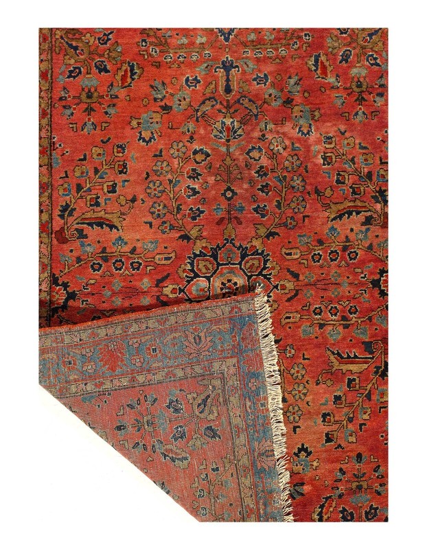 Fine Hand Knotted Antique Sarouk 3'6'' X 4'9'' gallery