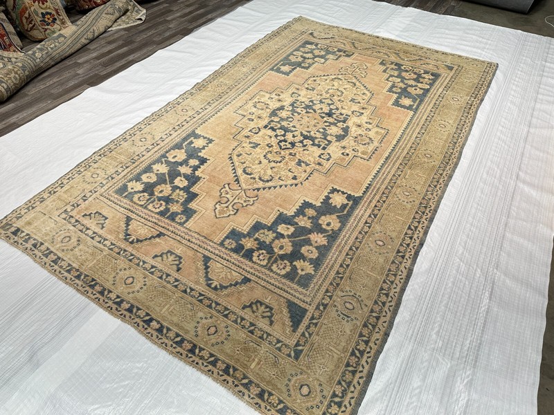 6 x 10 ft Pink Turkish Taspinar 1970s Vintage Hand Knotted Wool Turkish Rug gallery