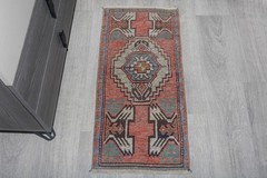 Vintage Distressed Oushak Rug 1’4×3’1 ft, Brown Modern Turkish Rug
