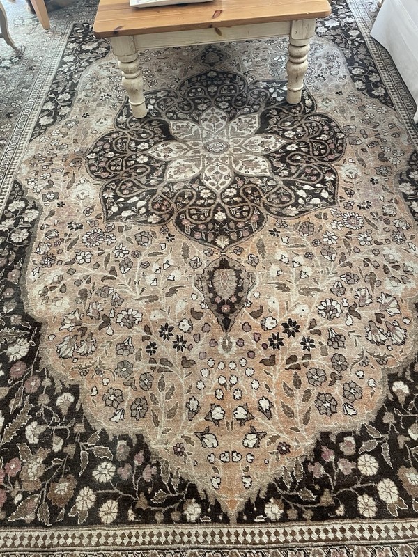 Fabulous Per'sian Ta'briz Antique Rug - Palace Size gallery