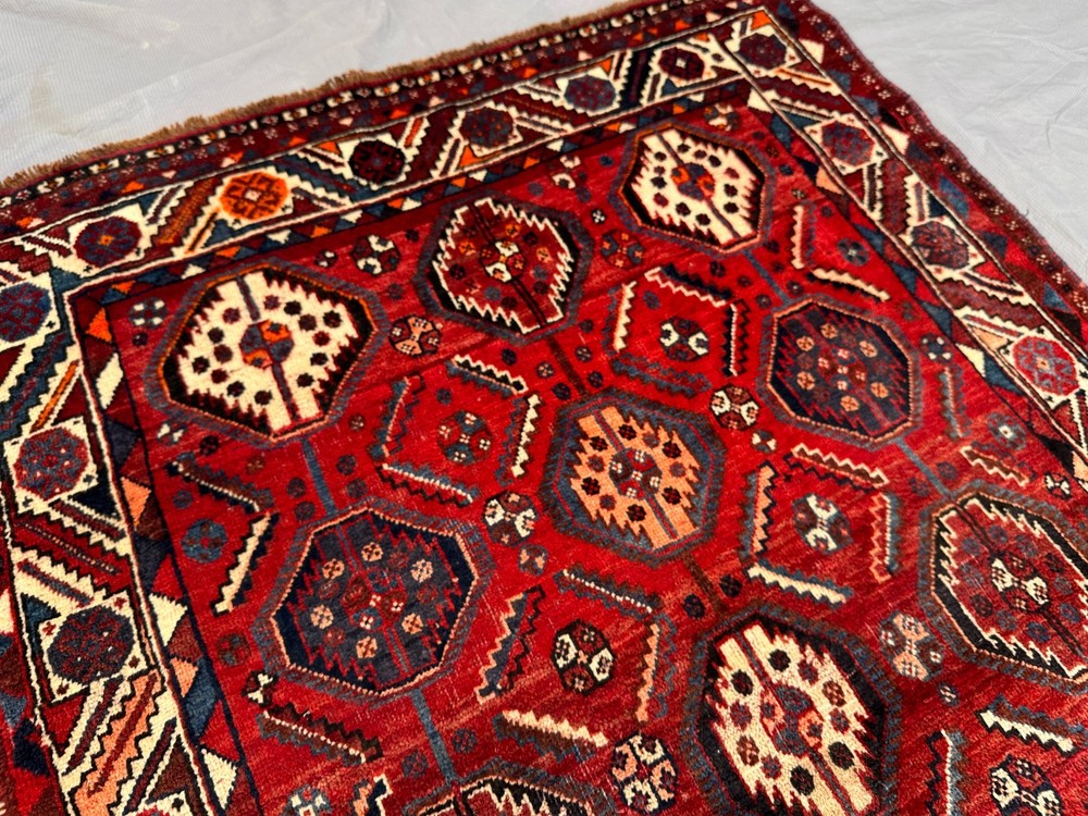 115 x 165 cm COLLECTORS' ITEM Antique Stunning Vase Tribal Shirvan Caucasian Rug