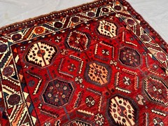 115 x 165 cm COLLECTORS’ ITEM Antique Stunning Vase Tribal Shirvan Caucasian Rug