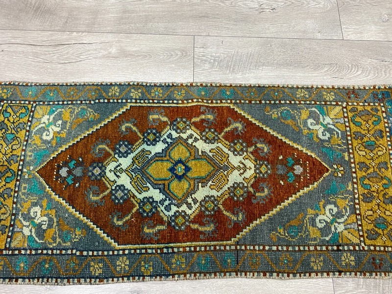 Small Vintage Oushak Rug Handwoven Turkish Wool Runner 1.6 x 3.7 ft gallery