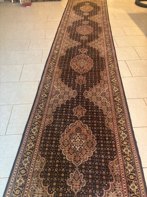 HANDMADE RUG. CARPET .RUNNER. WOOL AND SILK. TAB.RIZ 13X3 gallery