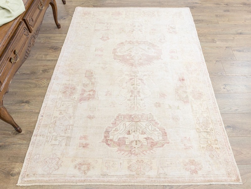 Vintage Oushak Rug 4.6 x 6.5 ft – Blush Almond Tones – Soft Quiet Luxury Accent gallery