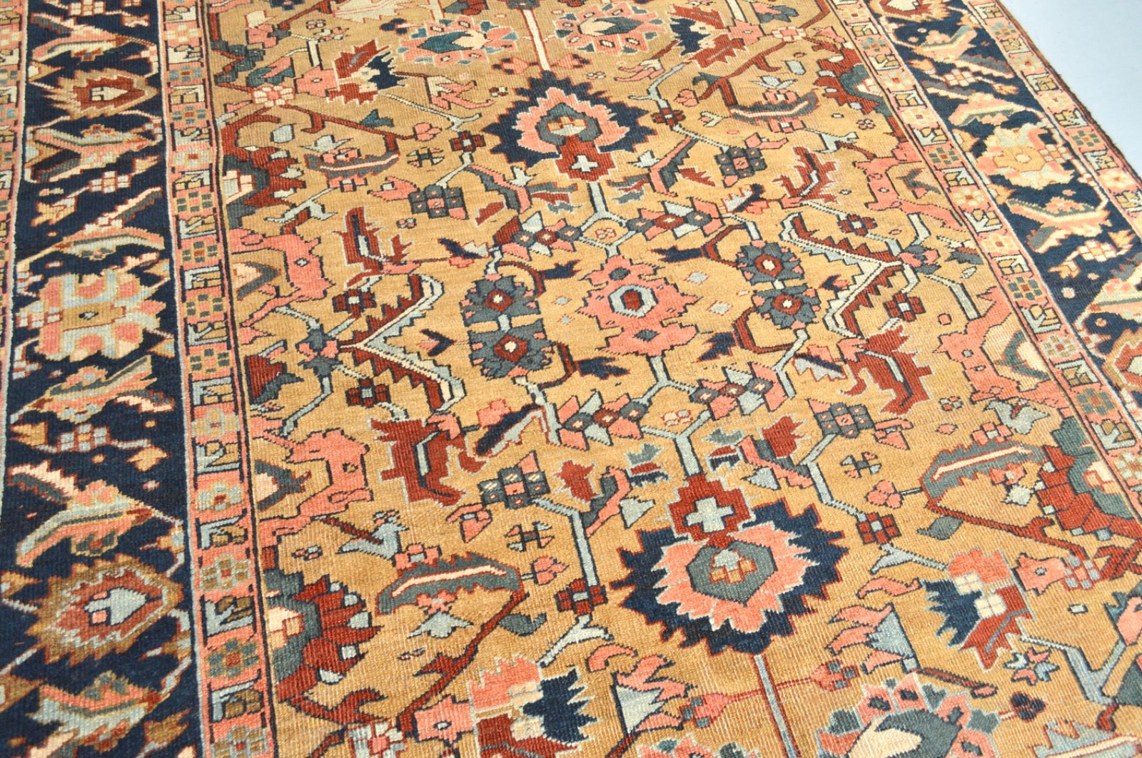 VERY RARE CAMELGROUND ANTIQUE SERAPI HERIZ REGION RUG 9,5 x 6,9 ft. circa 1900's gallery
