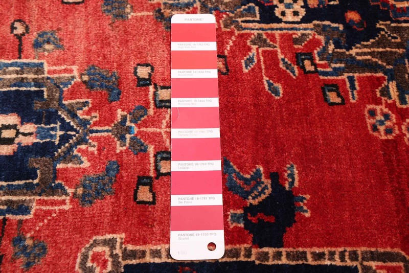 Vintage 5'4" x 7'6" Traditional Hand Knotted Vegetable Dye Wool Area Rug gallery