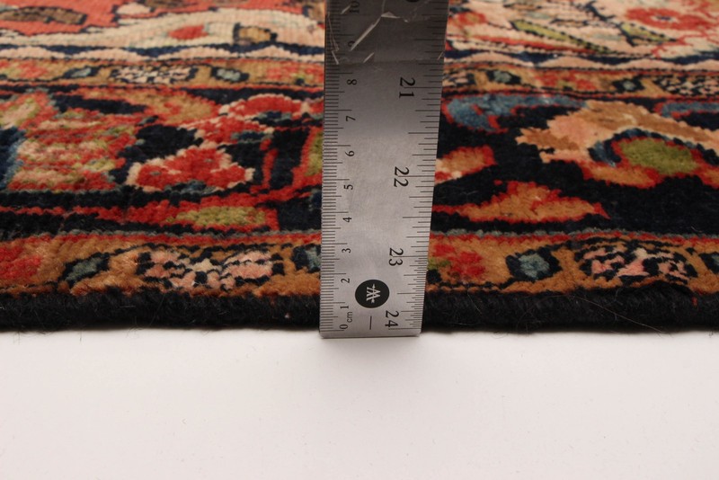 Vintage 6'9" x 10'4" Traditional Hand Knotted Vegetable Dye Wool Area Rug gallery