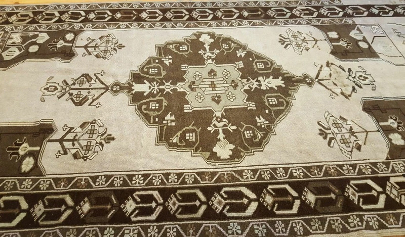 Exquisite Antique 1930-1940s Muted Dyes Decorative Ushak Rug 4’3”x 8’7” gallery