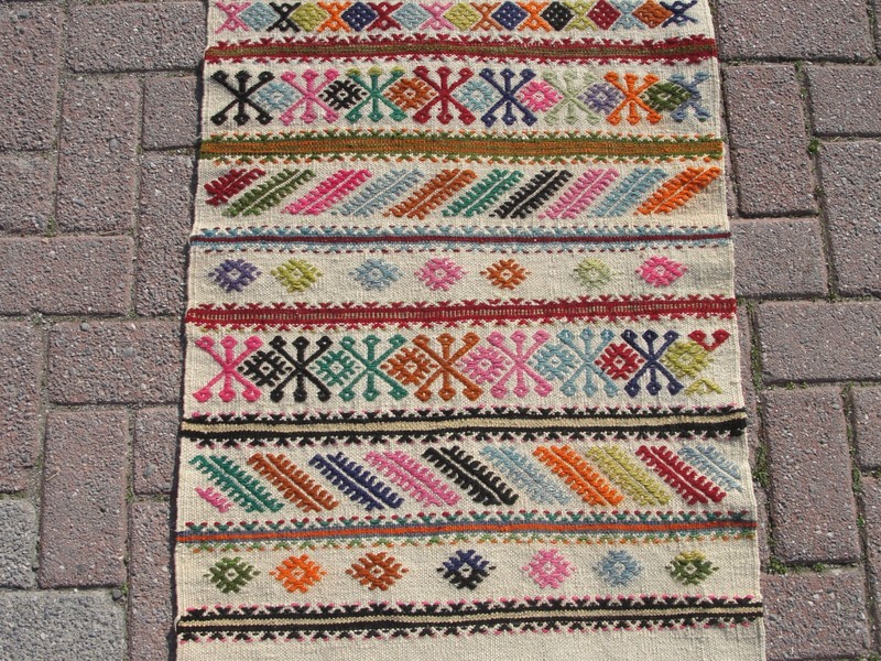 2x8 Turkish Kilim Rug Runner– Handmade Embroided Rugs for Living Room gallery