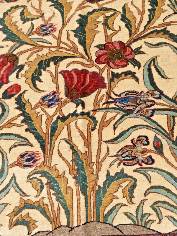 KOM SILK on WOOL Modern Design Circa : 1940 Size : 4' 7" x 6' 8" gallery