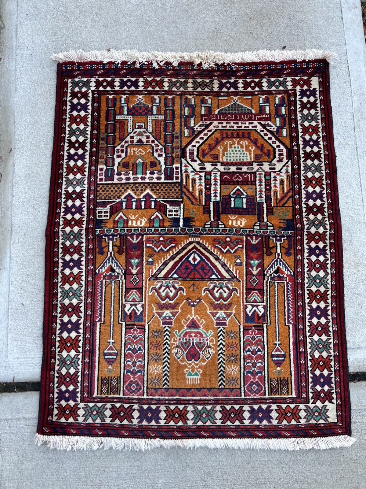 Pictorial oriental rug Hand knotted gallery
