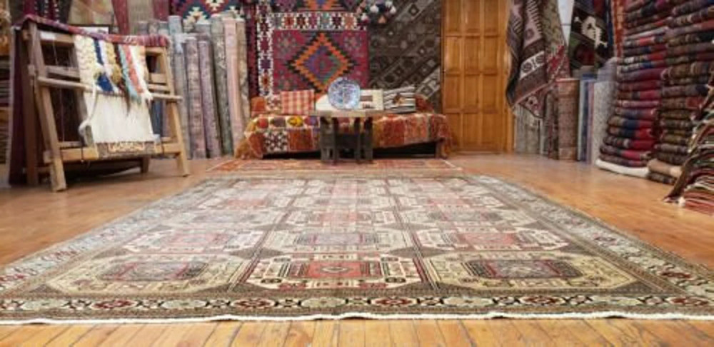 Stunning Vintage 1960-1970's Wool Pile Natural Dye Bunyan Rug 6'7"×9'2"