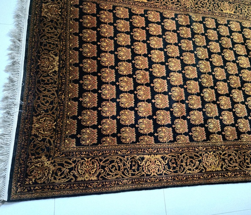 Extra Fine Genuine Handmade Middle Eastern Rug Versace Design Silk Base gallery