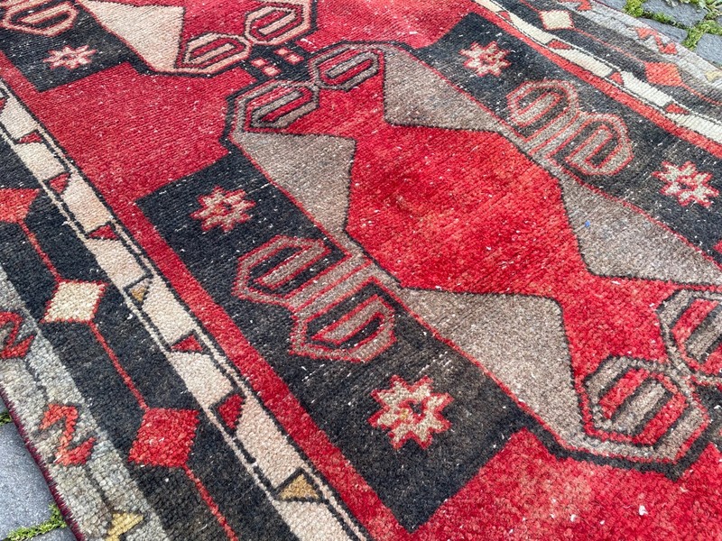 Bohemian Runner Rug, Turkish Vintage Rug, Handmade Wool Rug, 3,1 x 8,2 ft gallery
