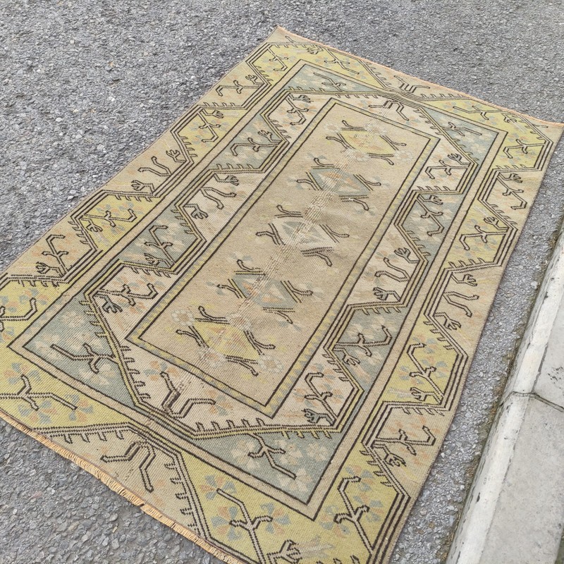 Old worn Milas Area Rug 3.71 x 5.51 ft , 4x6 Handmade Wool Rug 113 x 168 cm gallery
