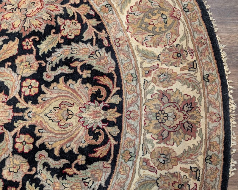 Round Indo Per'sian Mahal Rug 8x8, Black & Cream, Wool, Hand Knotted gallery