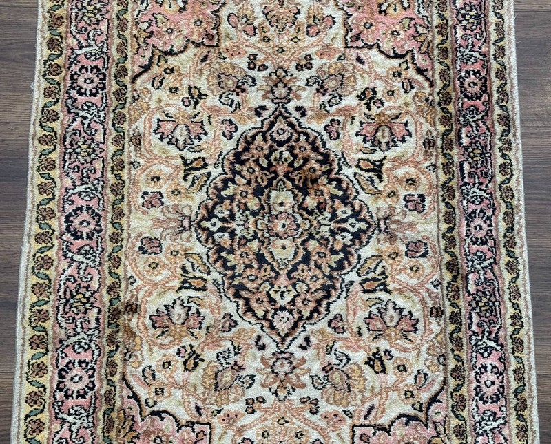 Silk Indian Kashmiri Runner Rug 2.7 x 9.8, Floral Medallions gallery