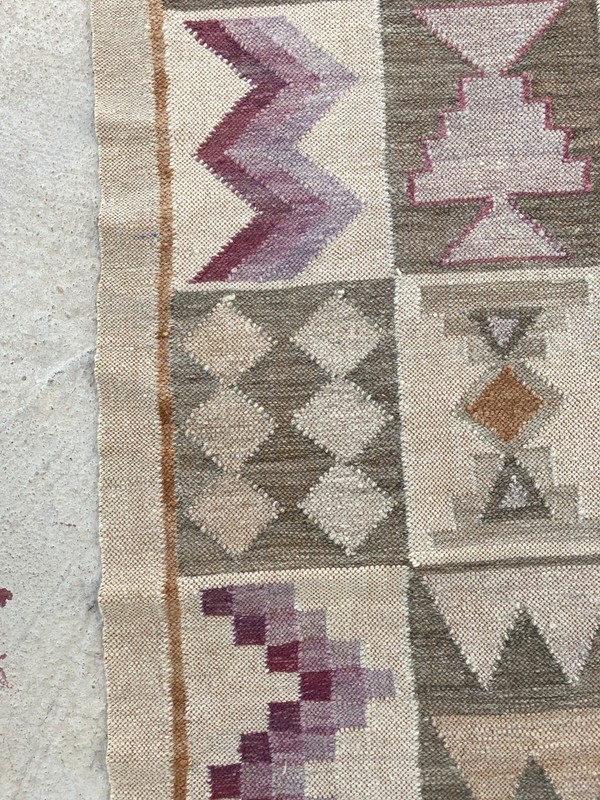 Vintage Handmade Traditional Turkish Anatolian Wool Kilim Area Rug 144x113 cm gallery