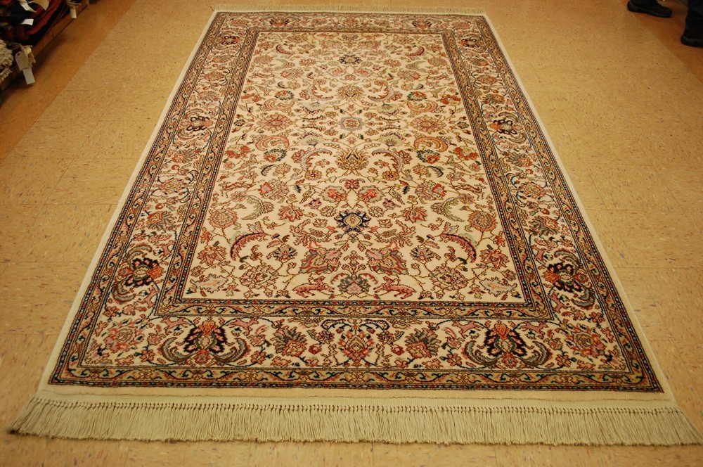 MINT AUTHENTIC AMERICAN KARASTAN ANTIQUE TABREZ PATTERN #738 CARPET 5'9" x 9'